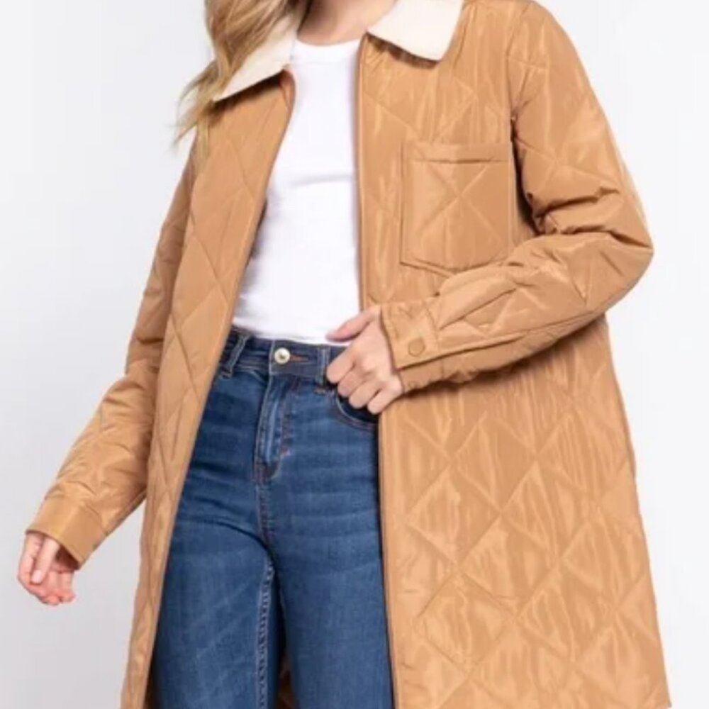 TAN QUILTED SPRING COAT LIGHTWEIGHT SHACKET ZIP-UP WITH SHERPA COLLAR- L